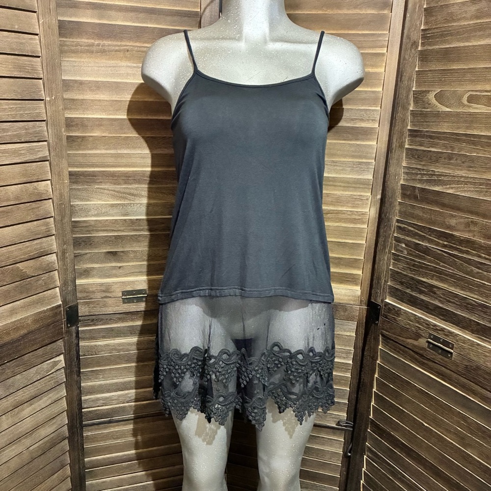 Elegant Black Lace Trim Chemise